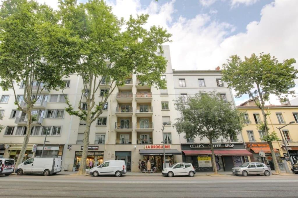 T2 Calme Avec Parking Entre Perrache Et Confluence Apartment Lyon Ngoại thất bức ảnh